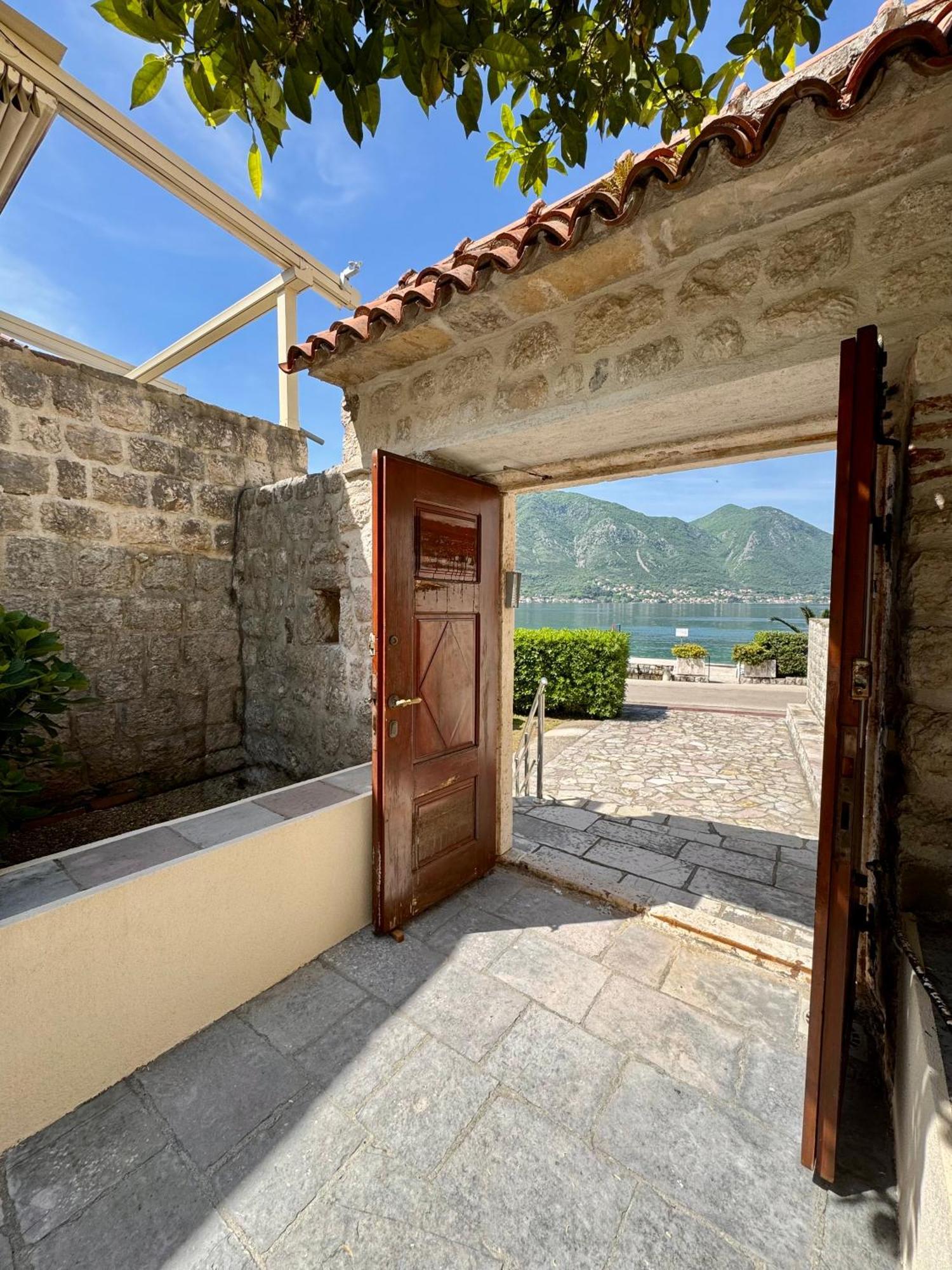 Apartments Radonicic Kotor Exterior foto